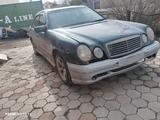 Mercedes-Benz E 200 1996 года за 1 600 000 тг. в Астана – фото 3