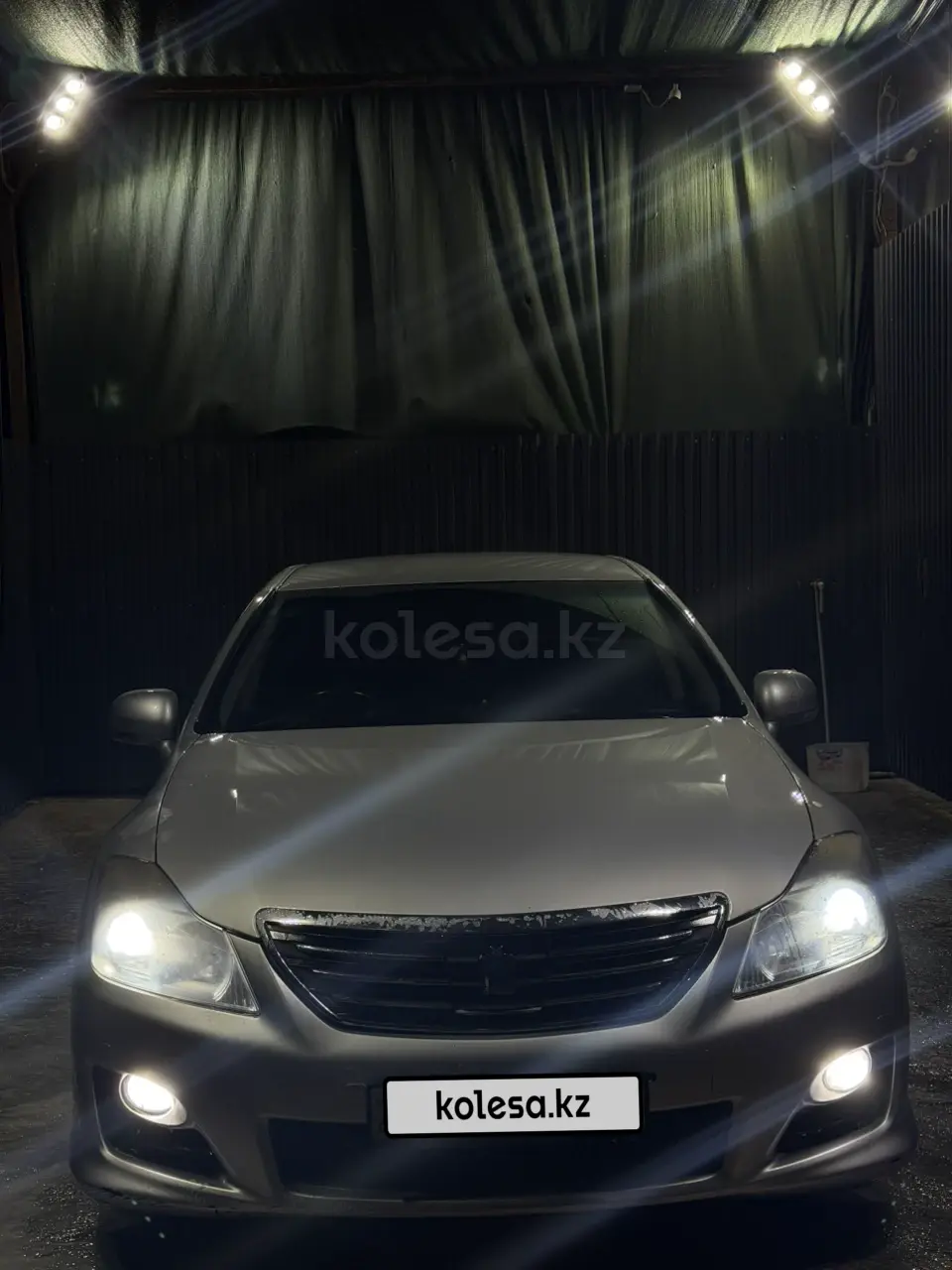Toyota Crown, 2009