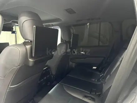 Toyota Land Cruiser Premium 2023 года за 50 700 000 тг. в Алматы – фото 11