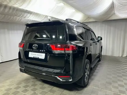 Toyota Land Cruiser Premium 2023 года за 50 700 000 тг. в Алматы – фото 18