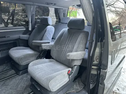 Toyota HiAce Regius 1995 года за 7 200 000 тг. в Алматы – фото 28