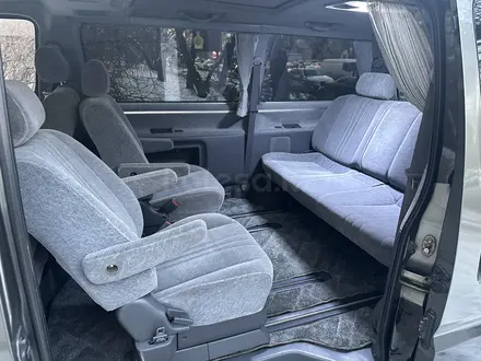 Toyota HiAce Regius 1995 года за 7 200 000 тг. в Алматы – фото 37