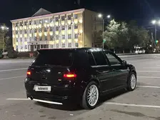 Volkswagen Golf, 2002