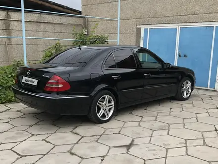 Mercedes-Benz E 320 2005 года за 7 300 000 тг. в Тараз – фото 5