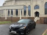 Toyota Camry 2017 года за 11 000 000 тг. в Атырау – фото 3