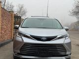 Toyota Sienna 2022 года за 28 000 000 тг. в Алматы – фото 4