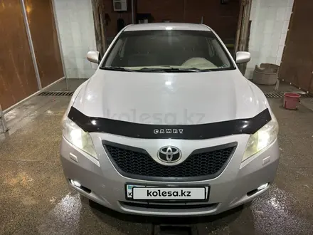 Toyota Camry 2007 года за 5 800 000 тг. в Актобе