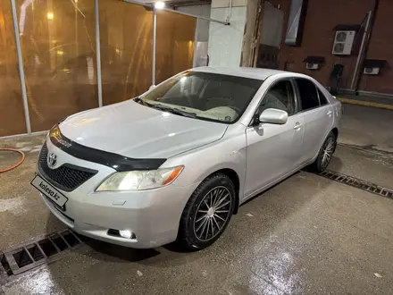 Toyota Camry 2007 года за 5 800 000 тг. в Актобе – фото 12