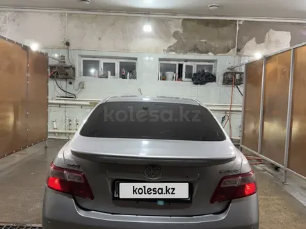 Toyota Camry 2007 года за 5 800 000 тг. в Актобе – фото 16