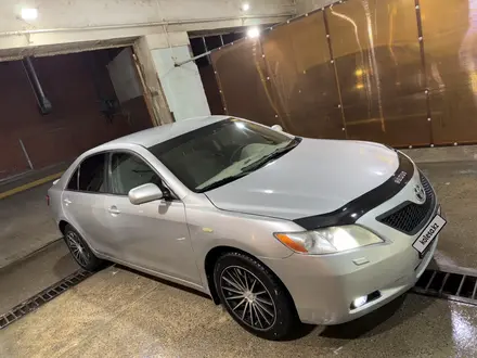 Toyota Camry 2007 года за 5 800 000 тг. в Актобе – фото 21