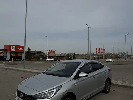 Hyundai Accent 2021 года за 8 000 000 тг. в Павлодар – фото 2