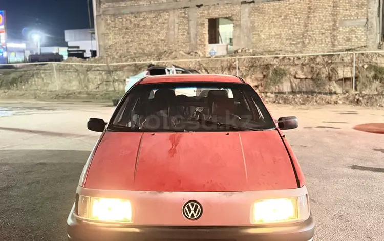 Volkswagen Passat 1990 годаүшін400 000 тг. в Алматы