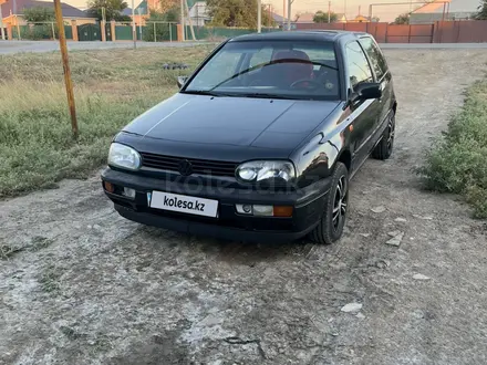 Volkswagen Golf 1992 года за 1 600 000 тг. в Атырау – фото 2