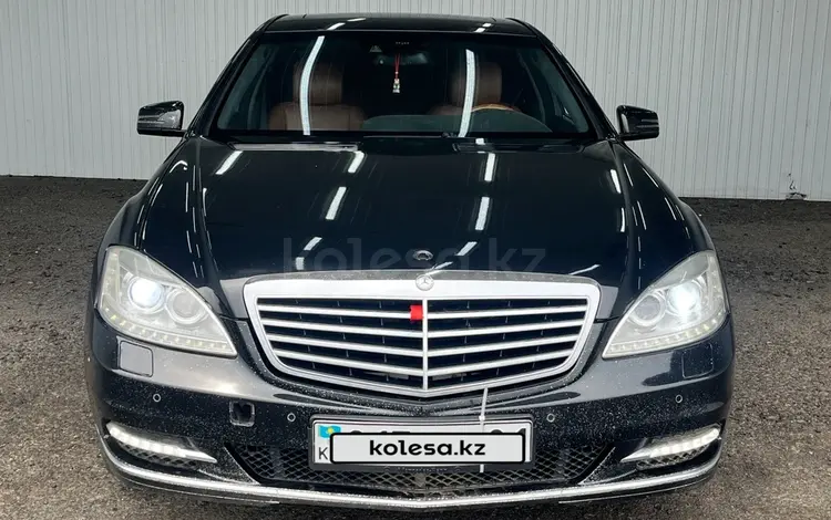 Mercedes-Benz S 500 2009 года за 8 344 000 тг. в Астана