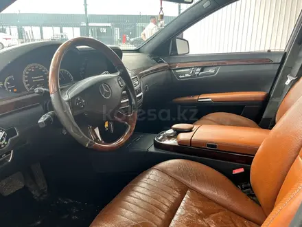 Mercedes-Benz S 500 2009 года за 8 344 000 тг. в Астана – фото 13