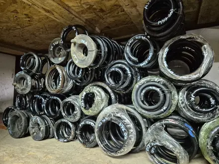 Пружина задняя пружины за 13 000 тг. в Астана