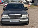 Mercedes-Benz E 220 1995 года за 2 200 000 тг. в Алматы