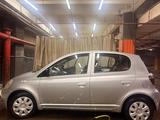 Toyota Yaris 2001 года за 1 700 000 тг. в Астана – фото 2