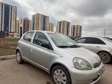 Toyota Yaris, 2001