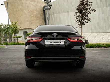 Toyota Camry 2023 года за 16 200 000 тг. в Алматы – фото 3
