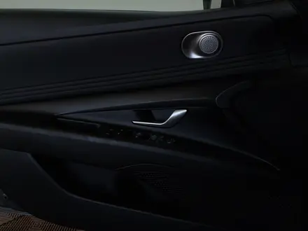 Hyundai Elantra 2023 года за 8 890 000 тг. в Шымкент – фото 25