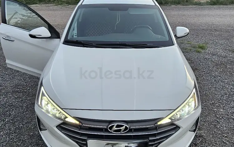 Hyundai Elantra 2020 года за 9 500 000 тг. в Караганда