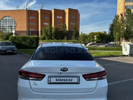 Kia K5 2018 года за 8 700 000 тг. в Астана – фото 6