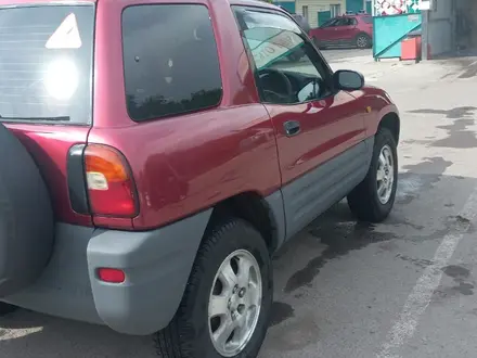 Toyota RAV4 1995 года за 2 800 000 тг. в Алматы – фото 2
