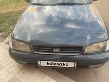 Toyota Carina E, 1995