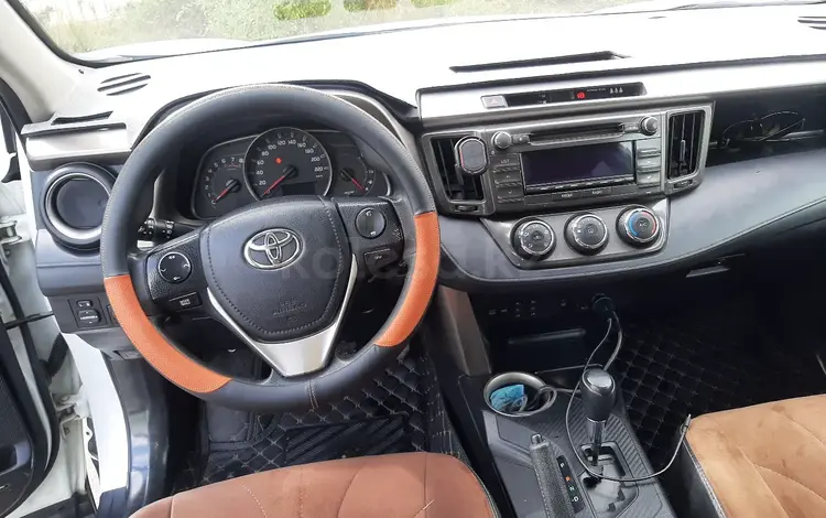 Toyota RAV4 2013 годаүшін9 000 000 тг. в Астана