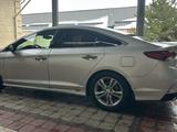 Hyundai Sonata 2017 года за 8 500 000 тг. в Шымкент – фото 3