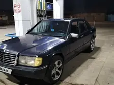 Mercedes-Benz 190, 1987