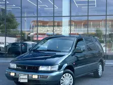 Mitsubishi Space Wagon, 1999
