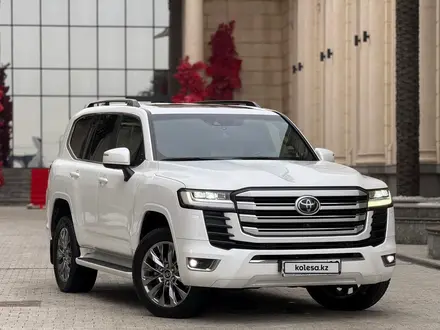 Toyota Land Cruiser 2023 года за 57 000 000 тг. в Алматы – фото 12