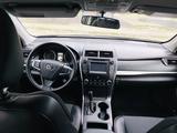 Toyota Camry 2016 года за 7 500 000 тг. в Уральск – фото 5