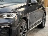 BMW X7 2022 года за 55 000 000 тг. в Алматы – фото 2