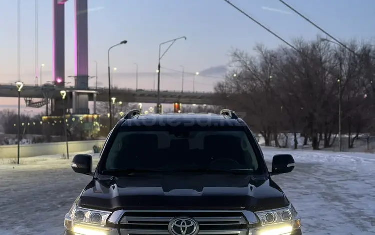 Toyota Land Cruiser 2016 годаүшін29 500 000 тг. в Семей