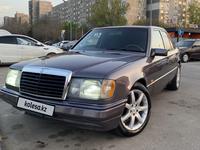 Mercedes-Benz E 320 1992 годаүшін2 600 000 тг. в Алматы