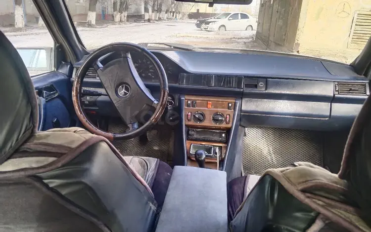 Mercedes-Benz E 250 1988 года за 1 200 000 тг. в Жезказган