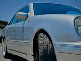 Mercedes-Benz E 320 2001 годаfor5 500 000 тг. в Жанаозен – фото 3
