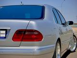 Mercedes-Benz E 320 2001 годаfor5 500 000 тг. в Жанаозен – фото 4