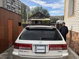 Toyota Mark II Qualis 1997 года за 2 600 000 тг. в Семей – фото 2