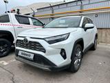 Toyota RAV4 2023 года за 23 450 000 тг. в Алматы – фото 3