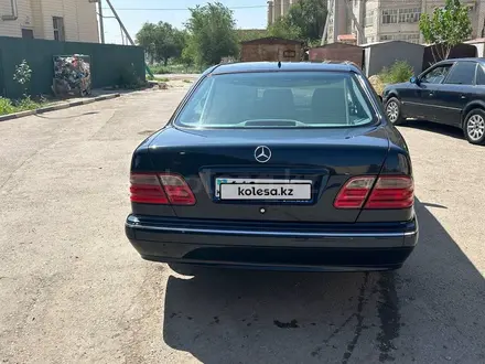 Mercedes-Benz E 280 2001 года за 5 000 000 тг. в Кызылорда – фото 3
