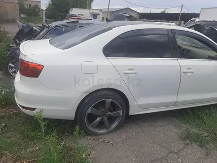 Джетта jetta 2010, 2013, 2016 за 1 350 тг. в Алматы – фото 4