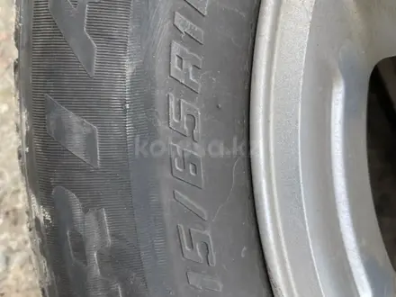 Летняя резина на дисках.215.65.16 за 150 000 тг. в Алматы – фото 4