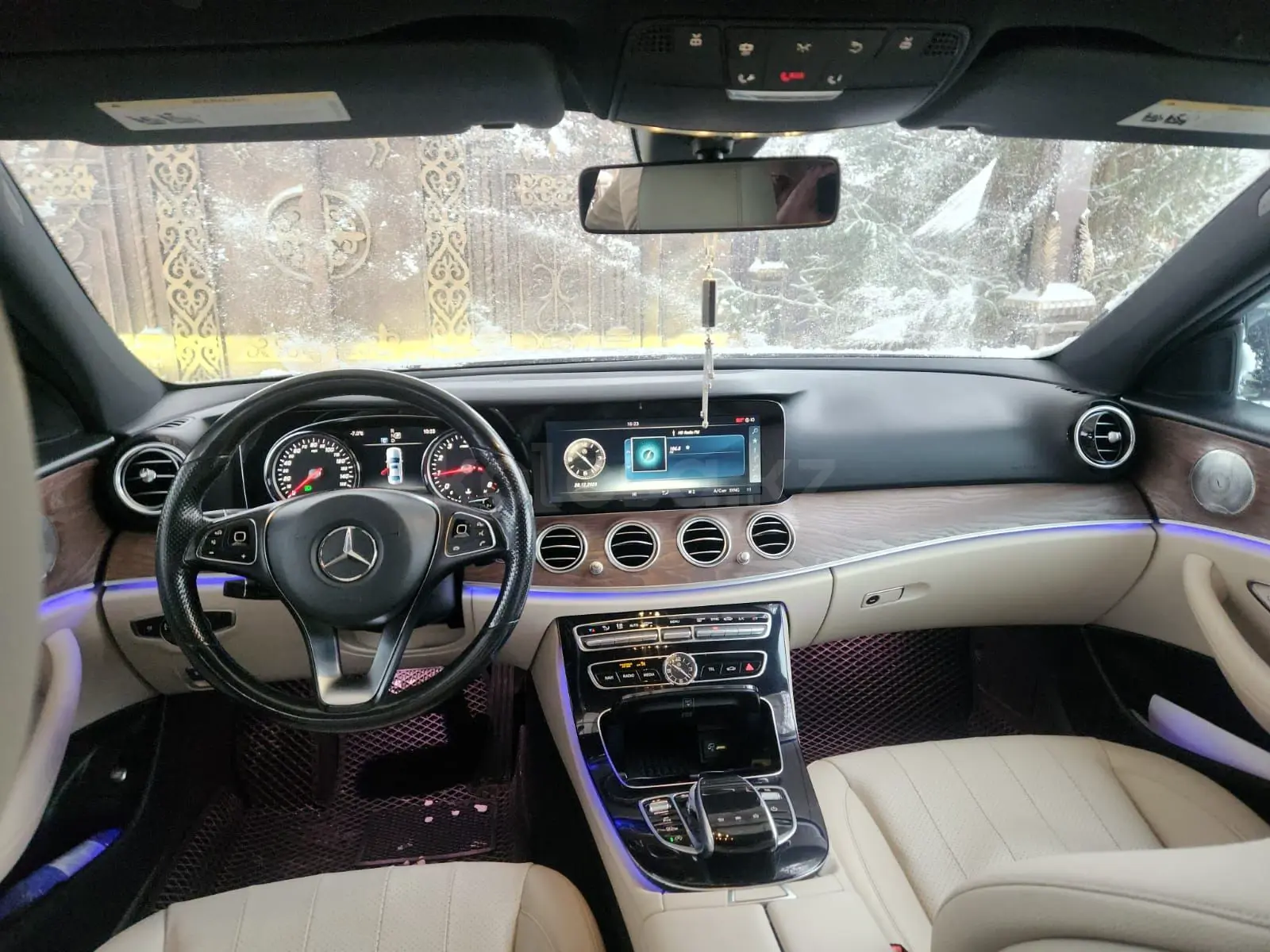 Mercedes-Benz E-Class, 2016