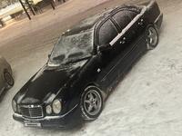 Mercedes-Benz E 320 1998 годаfor3 500 000 тг. в Астана