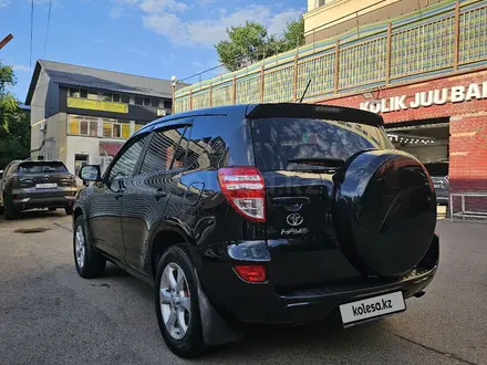 Toyota RAV4 2011 года за 7 500 000 тг. в Алматы – фото 2