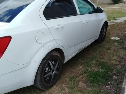 Chevrolet Aveo 2013 года за 2 750 000 тг. в Уральск – фото 10